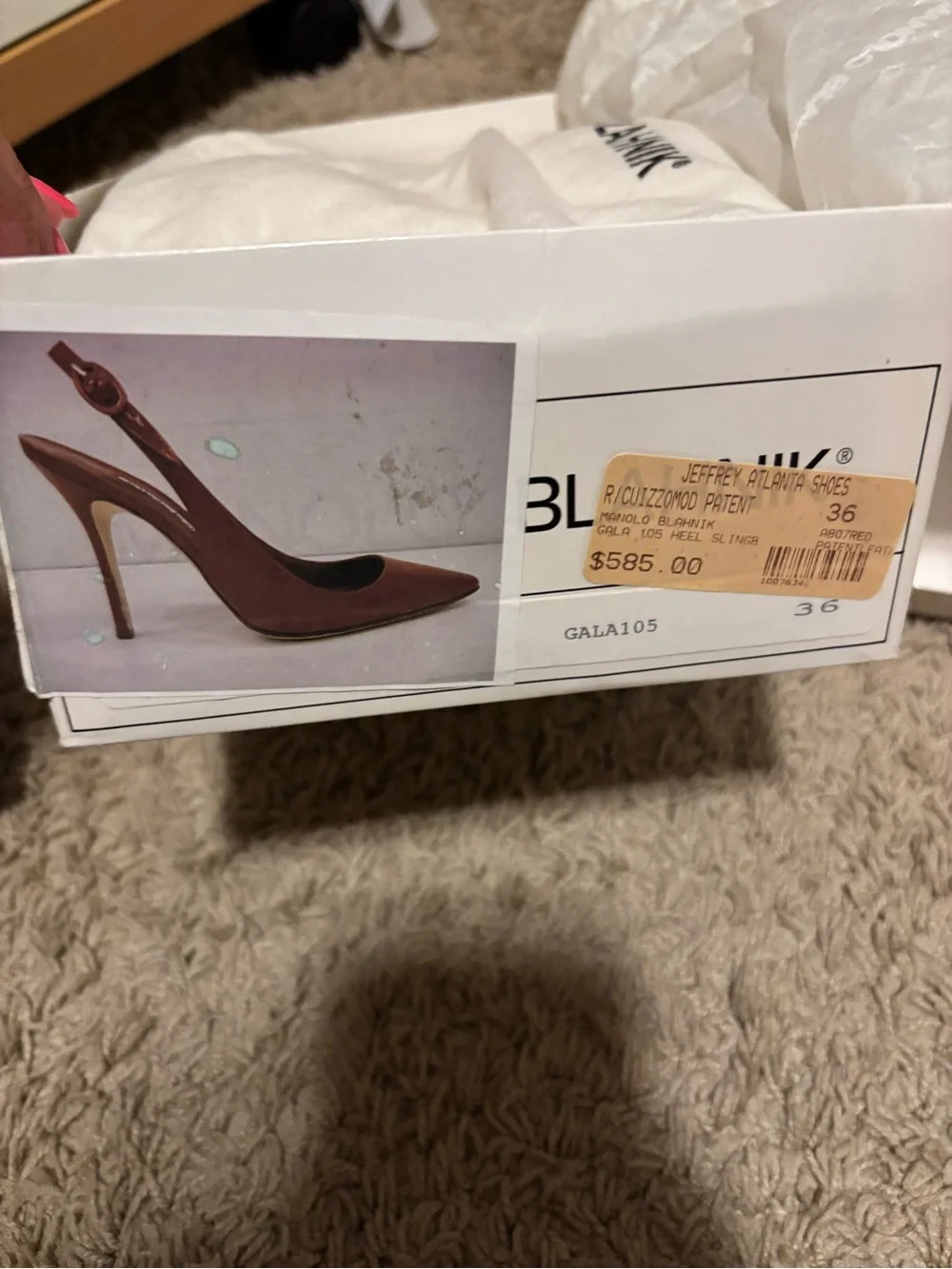 Manolo Blahnik sleek pointed